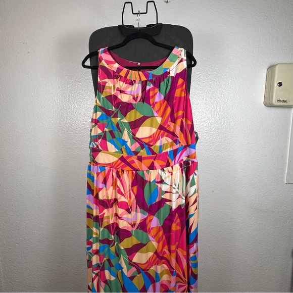 London Times Colorful Leaf Print Maxi Dress - Picture 2 of 9